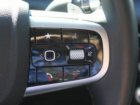 Used 2025 Genesis G80 2.5T image 19