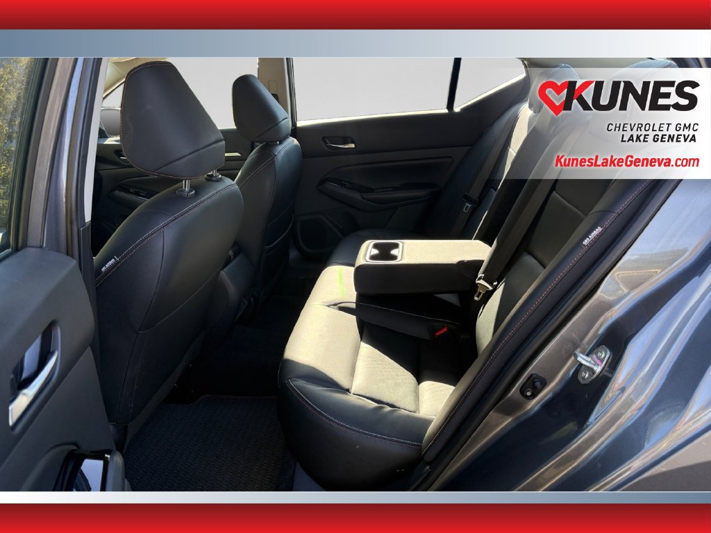 Used 2024 Nissan Altima 2.5 SR w/ SR Premium Package FWD image 33