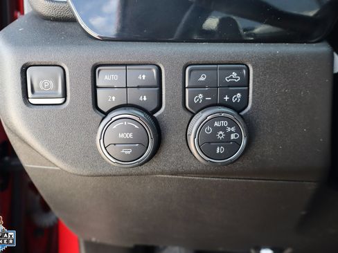 Used 2023 Chevrolet Silverado 1500 LTZ w/ LTZ Premium Package AWD/4WD image 14