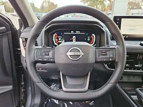 Certified 2025 Nissan Rogue Platinum AWD/4WD image 24