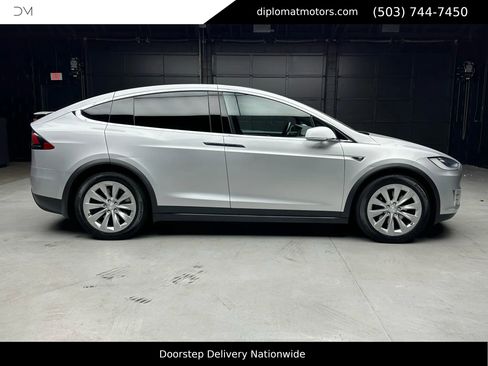 Used 2016 Tesla Model X 75D image 7