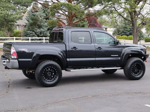 Used 2010 Toyota Tacoma 4x4 Double Cab image 4