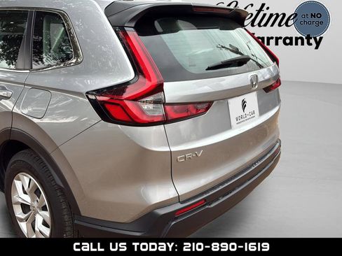 Used 2023 Honda CR-V LX image 15