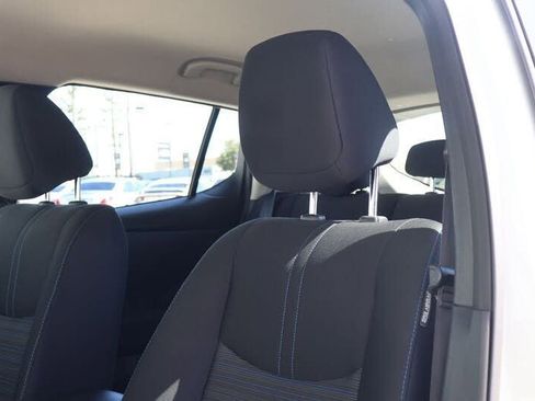 Used 2023 Nissan Leaf S image 19