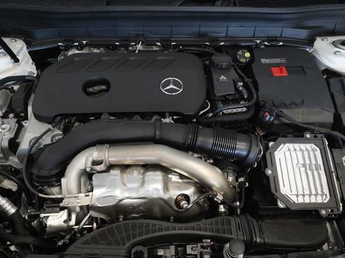 New 2026 Mercedes-Benz GLB 250 4MATIC image 32