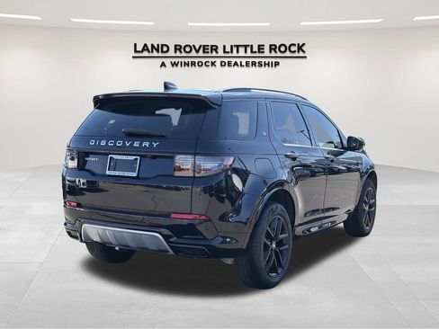 Used 2025 Land Rover Discovery Sport S image 2