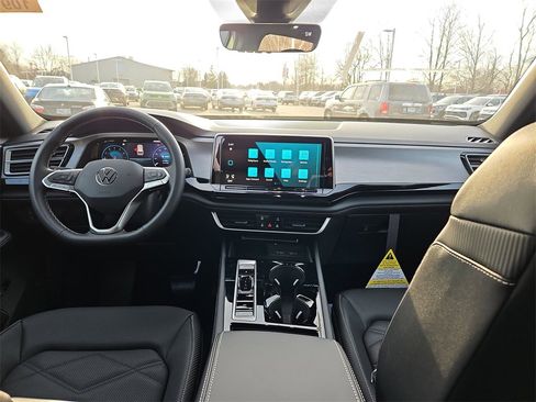 New 2026 Volkswagen Atlas Cross Sport SE image 5