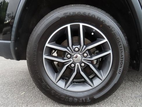 Used 2018 Jeep Grand Cherokee Limited w/ Luxury Group II image 44