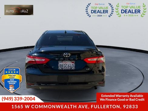 Used 2019 Toyota Camry LE FWD image 4