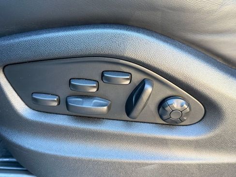 Used 2022 Porsche Cayenne Turbo image 23