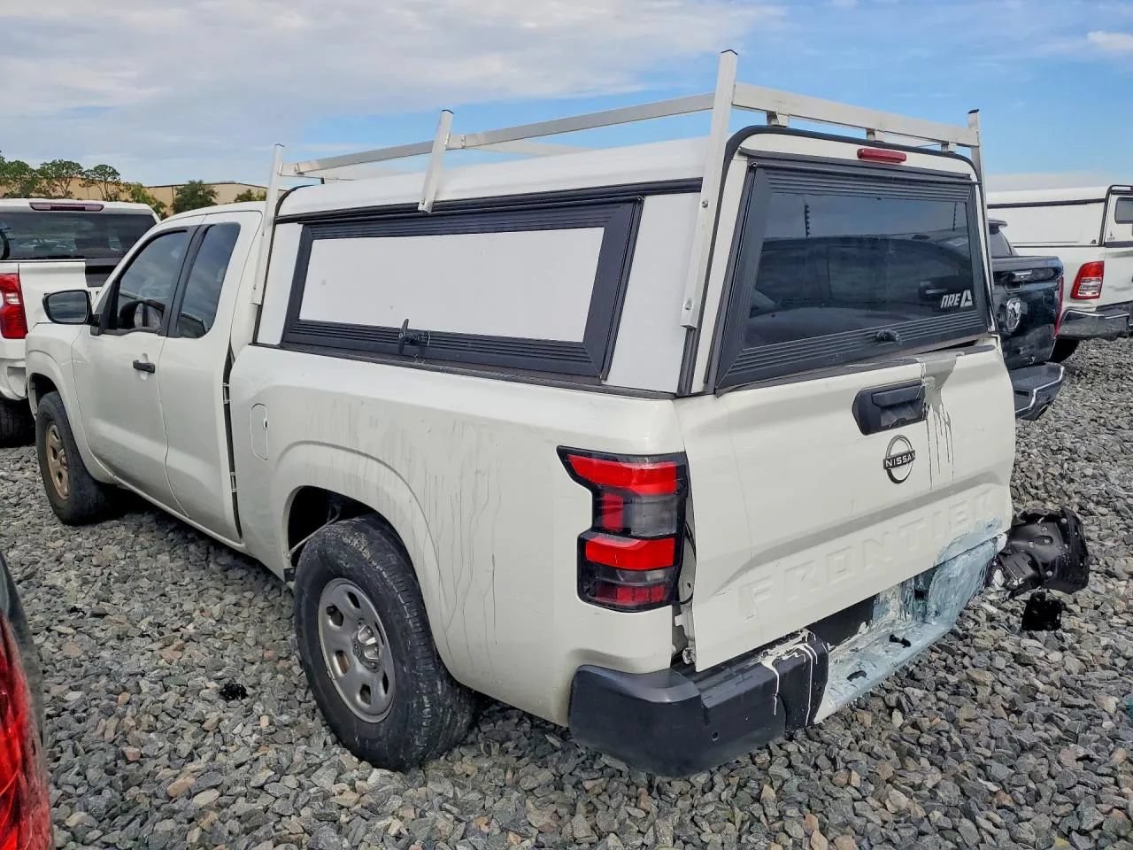 Used 2024 Nissan Frontier S w/ Technology Package RWD image 4