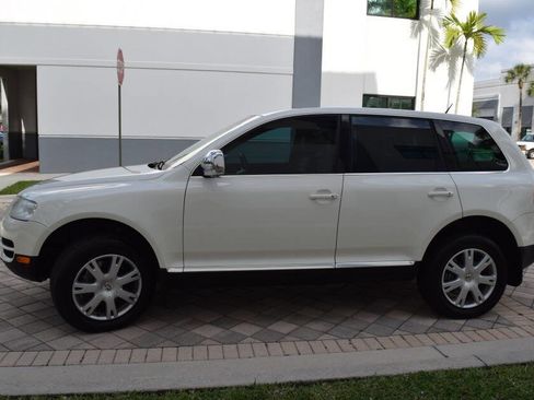 Used 2006 Volkswagen Touareg V10 TDI AWD/4WD image 4