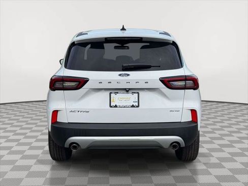 Used 2025 Ford Escape Active w/ Cold Weather Package AWD/4WD image 6