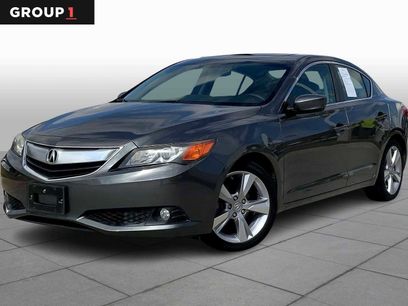 Used 2013 Acura ILX w/ Technology Package