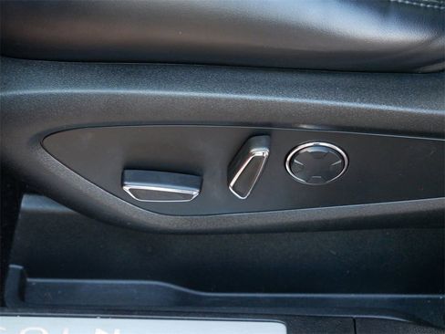 Used 2019 Lincoln MKC Select w/ Select Plus Package image 14