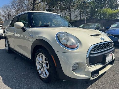 Used 2015 MINI Cooper S image 1