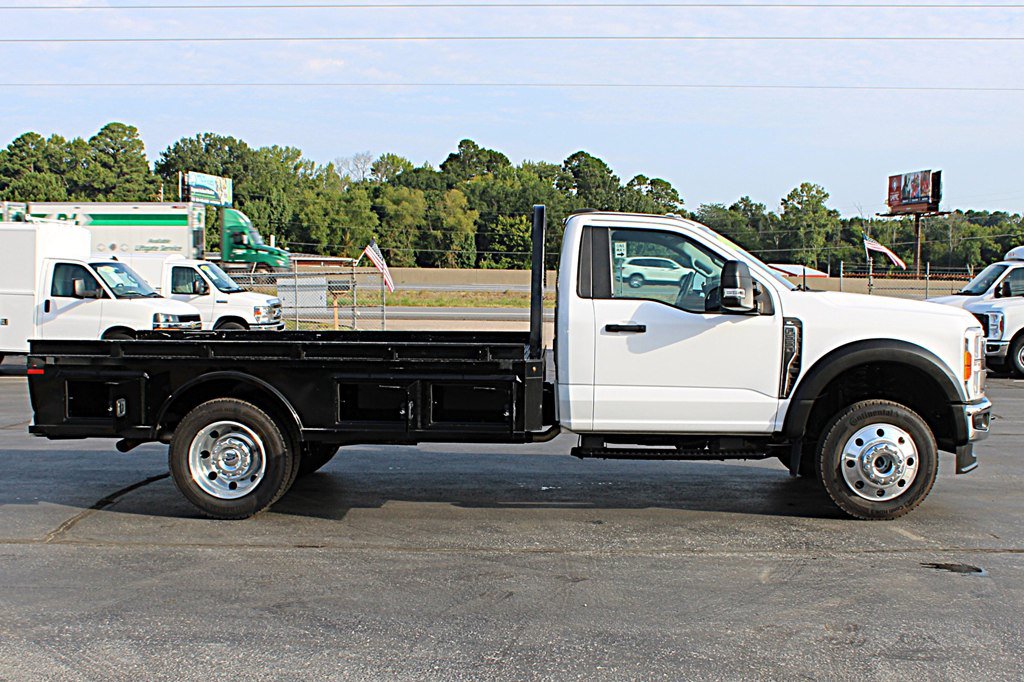 Used 2023 Ford F550 4x4 Regular Cab Super Duty image 10