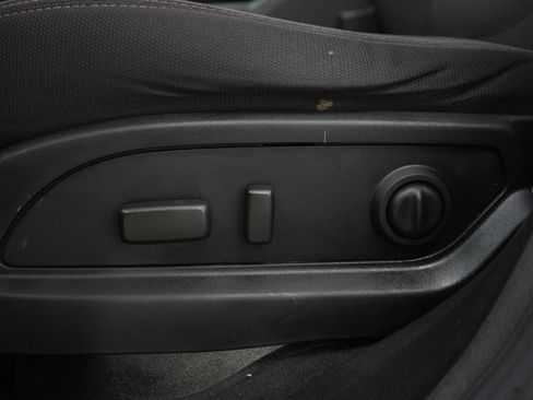 Used 2013 Chevrolet Traverse LT AWD/4WD image 27