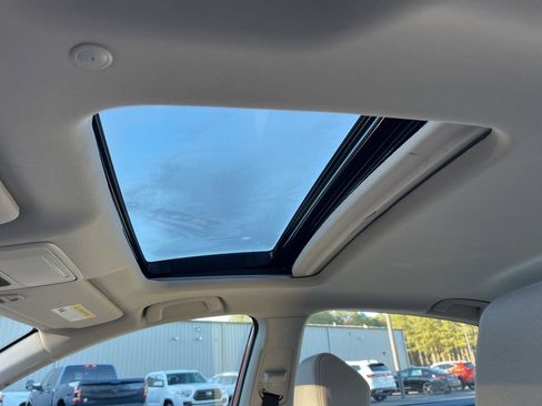 Certified 2024 Honda Accord EX image 23