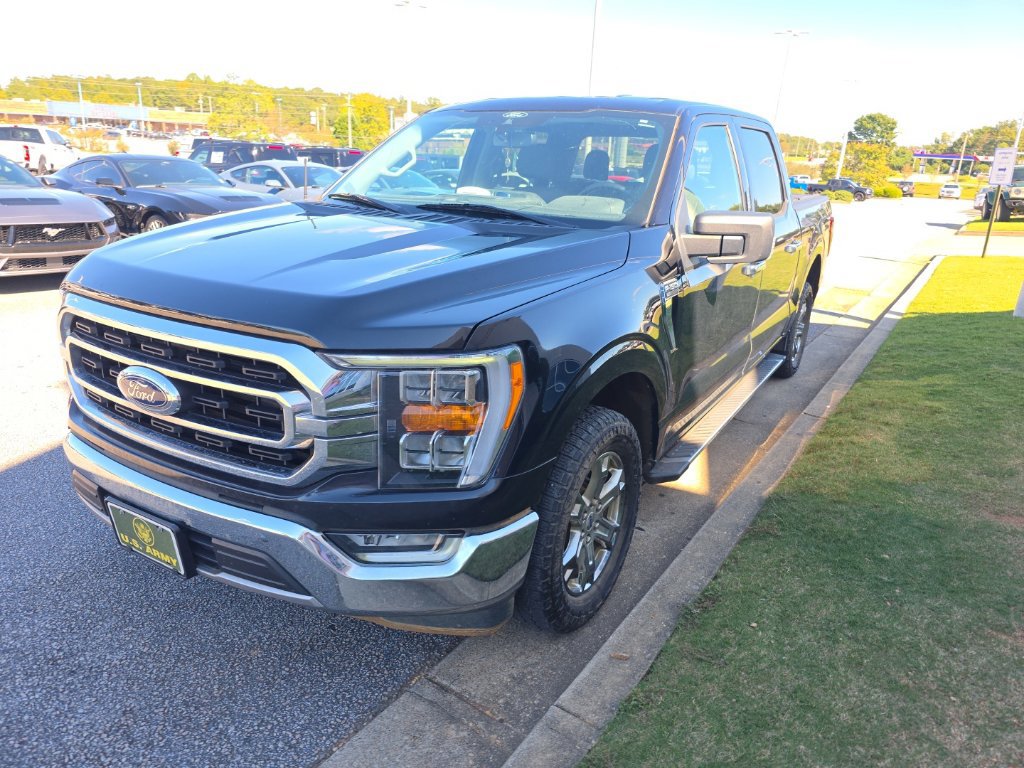 Used 2021 Ford F150 XLT w/ Equipment Group 302A High RWD image 3