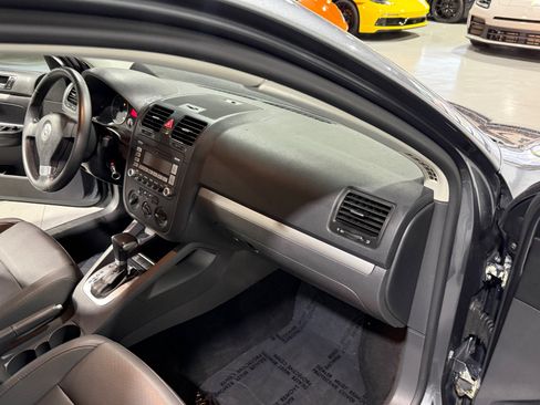 Used 2008 Volkswagen Jetta Wolfsburg Edition FWD image 17