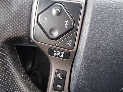 Used 2018 Toyota Tacoma SR5 image 16