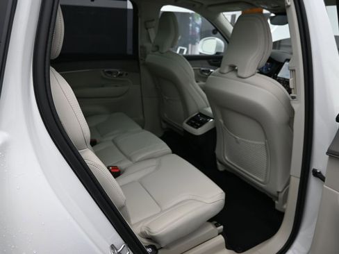 New 2026 Volvo XC90 B6 Ultra w/ Protection Package AWD/4WD image 34