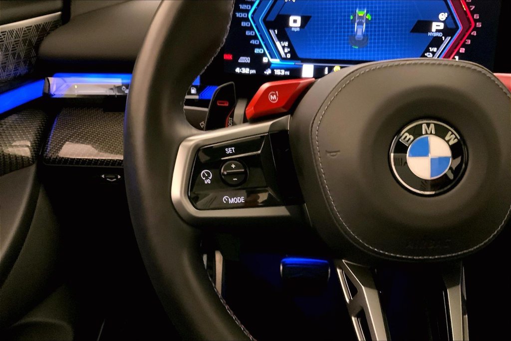 Certified 2025 BMW M5 w/ Executive Package AWD/4WD image 18