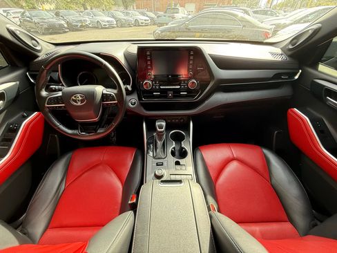 Used 2021 Toyota Highlander XSE image 20