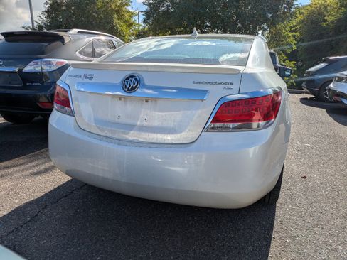 Used 2011 Buick LaCrosse CXL image 3