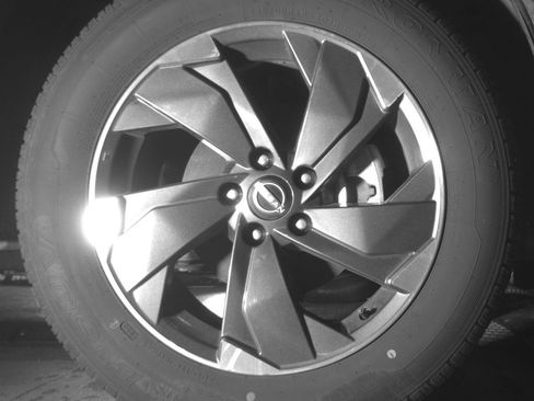 Used 2025 Nissan Rogue SV image 10