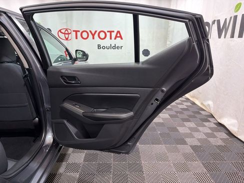 Used 2024 Nissan Altima 2.5 SV FWD image 11