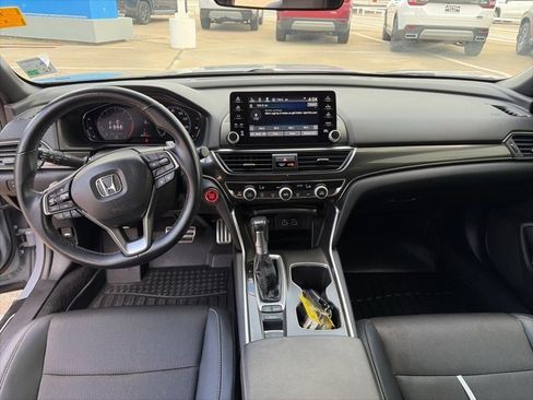 Used 2022 Honda Accord Sport image 7
