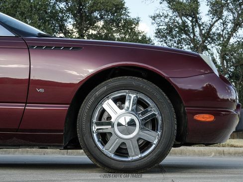 Used 2004 Ford Thunderbird RWD image 9