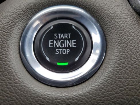 Used 2023 Chevrolet Colorado ZR2 w/ LPO, Tailgate Decal Package image 21