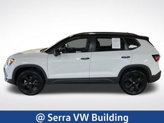 Certified 2025 Volkswagen Taos SE AWD/4WD video 2