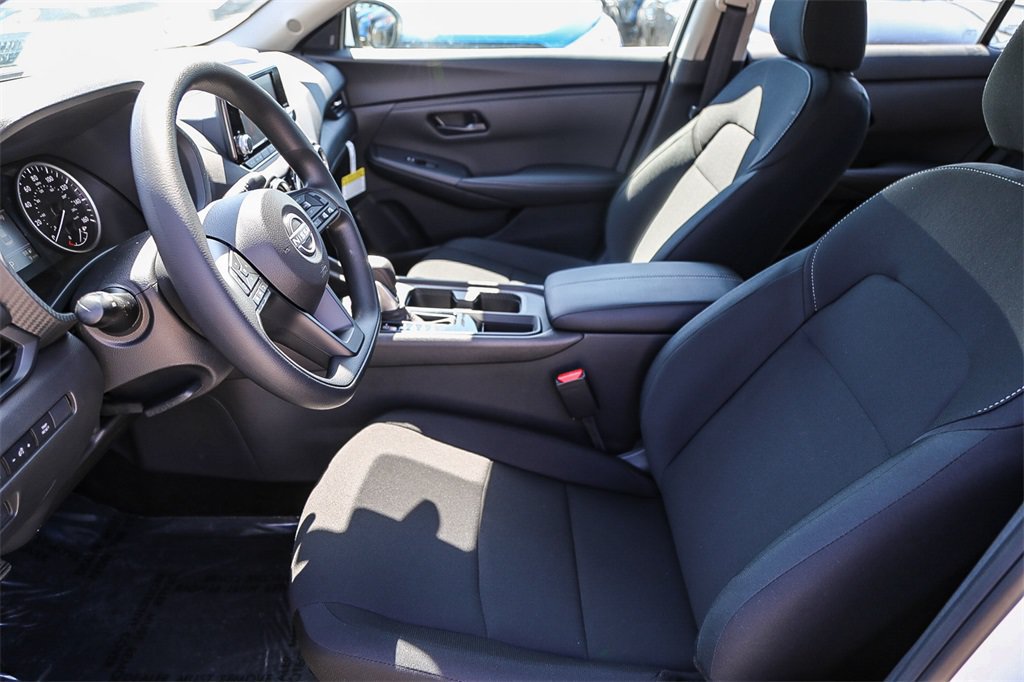 Used 2025 Nissan Sentra S FWD image 19