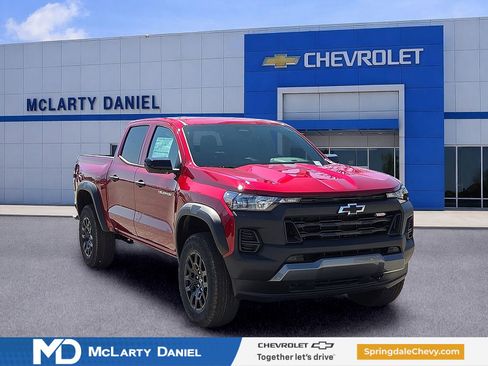 New 2026 Chevrolet Colorado Trail Boss AWD/4WD image 1