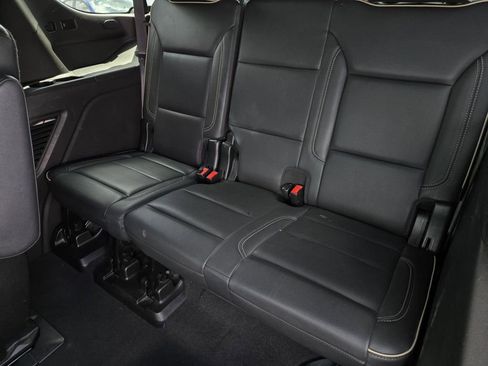 Used 2021 Chevrolet Tahoe Premier w/ Premium Package image 36