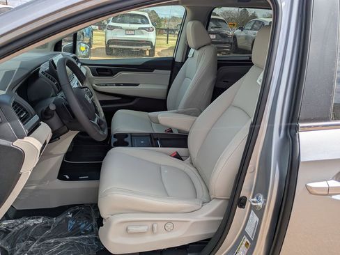 New 2026 Honda Odyssey EX-L image 10