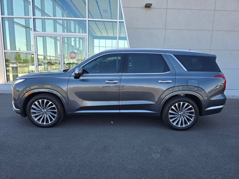 Used 2025 Hyundai Palisade Calligraphy AWD/4WD image 3