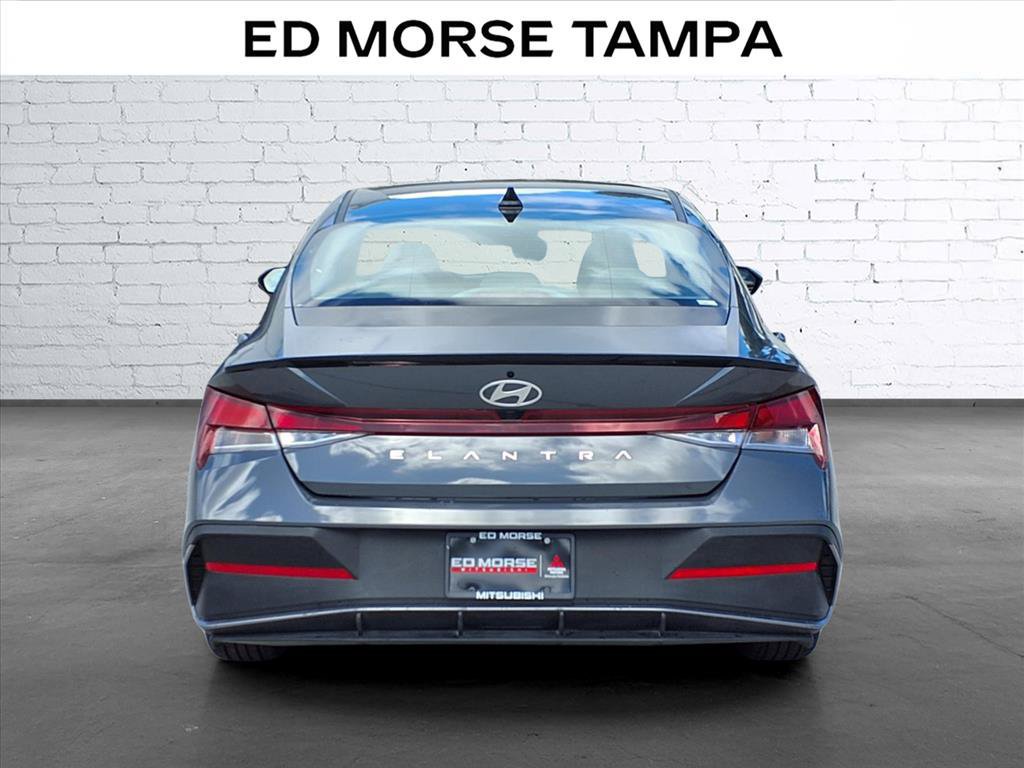 Used 2026 Hyundai Elantra Sport FWD image 4