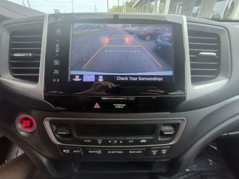Used 2017 Honda Pilot EX image 18