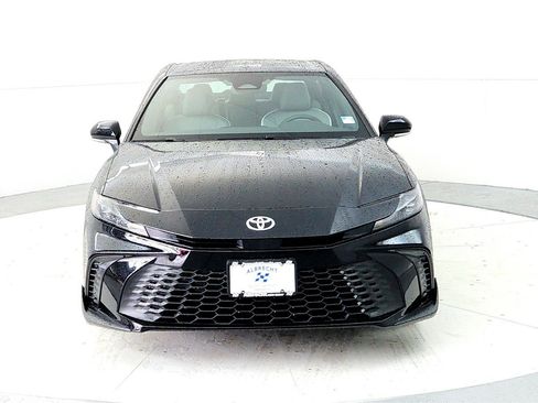 New 2026 Toyota Camry SE FWD image 8
