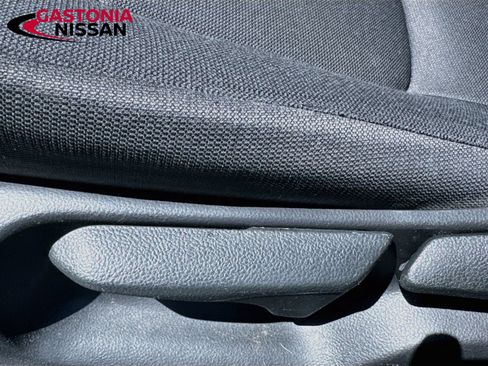 Used 2021 Toyota Corolla LE w/ LE Convenience Package FWD image 25