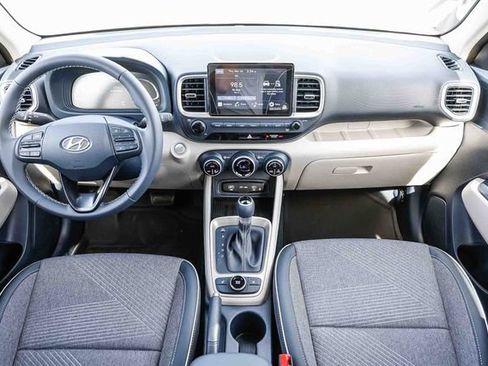 New 2026 Hyundai Venue SEL FWD image 12