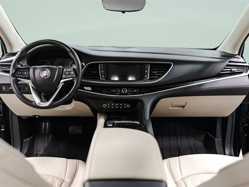 Used 2024 Buick Enclave Avenir image 9