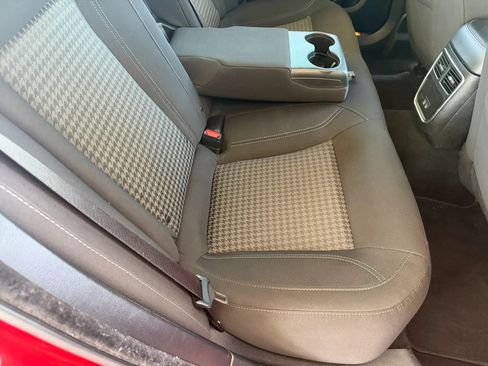 Used 2023 Dodge Charger SXT RWD image 12