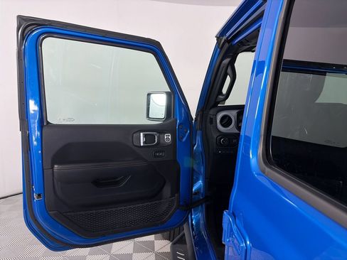 Used 2024 Jeep Wrangler Unlimited Sahara AWD/4WD image 10