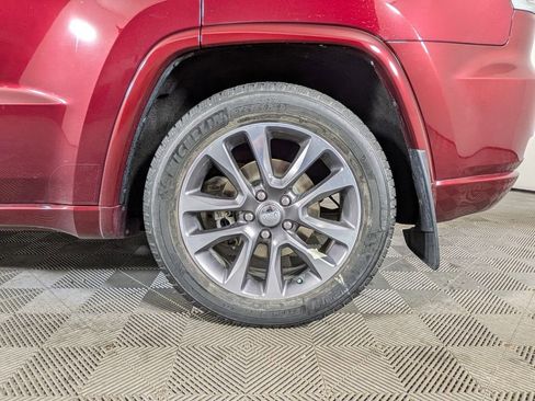 Used 2018 Jeep Grand Cherokee Overland image 13